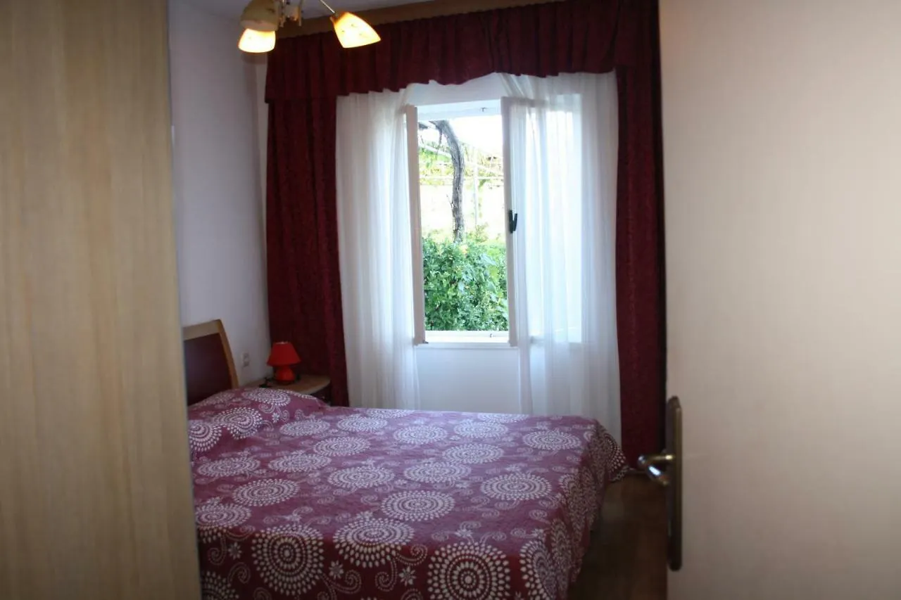 Apartments Sandra New Translation Chorvatsko